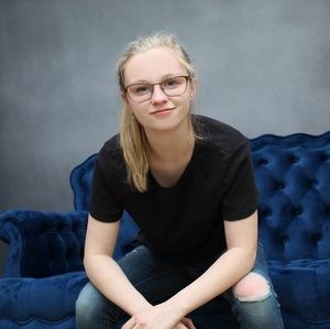 Meet your Posher, Nadia